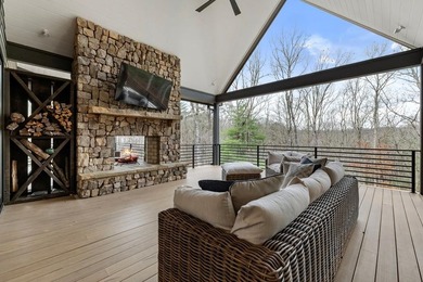 Extraordinary custom luxury estate situated on 3.34 private - photo 8