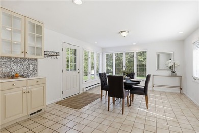 Welcome to 224 Warren Avenue, a beautifully maintained Colonial - photo 14