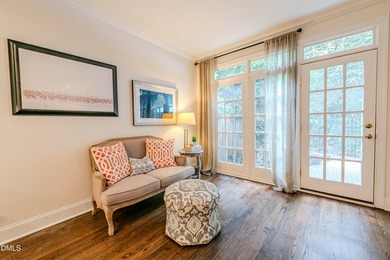 Nestled on a tranquil private street in the historic heart of - photo 14