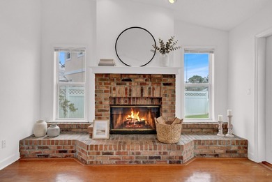 LAKEFRONT - 4 BD, 2.5BA w/Impact Glass, fresh paint, AC's ('21) - photo 16