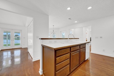 LAKEFRONT - 4 BD, 2.5BA w/Impact Glass, fresh paint, AC's ('21) - photo 20