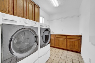 LAKEFRONT - 4 BD, 2.5BA w/Impact Glass, fresh paint, AC's ('21) - photo 27