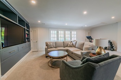 Nestled on a tranquil private street in the historic heart of - photo 34