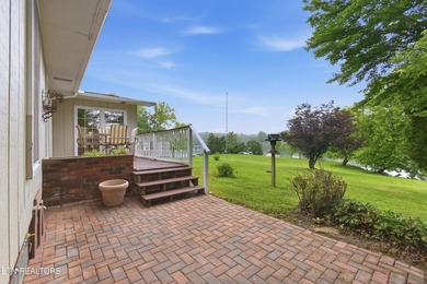 Lakefront Home with Private Dock, Boat Ramp, Sunroom & peaceful - photo 38