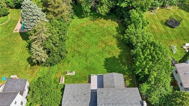 Welcome to 224 Warren Avenue, a beautifully maintained Colonial - photo 41