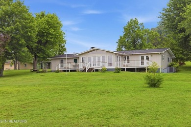 Lakefront Home with Private Dock, Boat Ramp, Sunroom & peaceful - photo 45