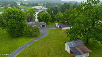 Lakefront Home with Private Dock, Boat Ramp, Sunroom & peaceful - photo 52