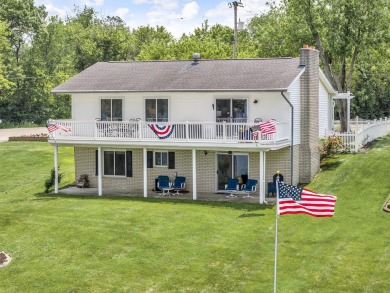 Lake LeAnn Home For Sale in Jerome Michigan