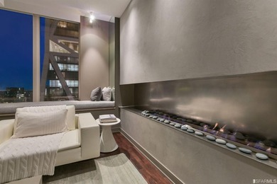 A rare turn-key offering of a fully furnished luxury residence - photo 12