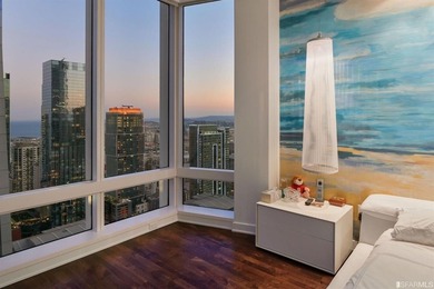 A rare turn-key offering of a fully furnished luxury residence - photo 16