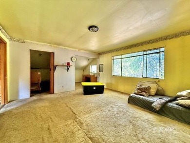 Two adjacent 1.5+ acre lots each with garden sites and solid - photo 18