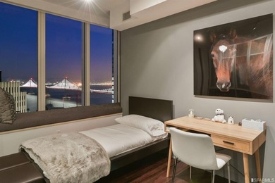 A rare turn-key offering of a fully furnished luxury residence - photo 19
