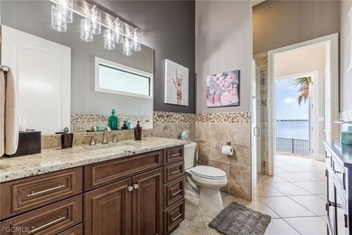 Extraordinary Caloosahatchee Riverfront Estate Modern waterfront - photo 20