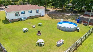 Welcome to the kind of property that invites you to live the - photo 32