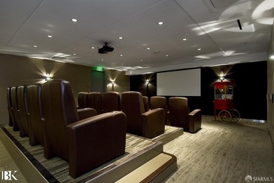 A rare turn-key offering of a fully furnished luxury residence - photo 33