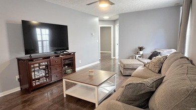 Welcome home to this beautifully maintained 3-bedroom, 2-bath - photo 3