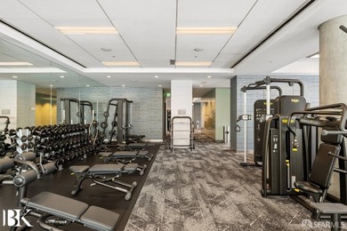 A rare turn-key offering of a fully furnished luxury residence - photo 39