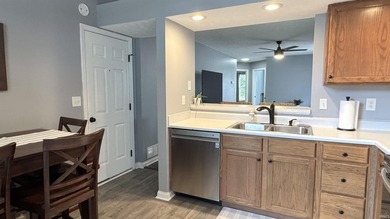 Welcome home to this beautifully maintained 3-bedroom, 2-bath - photo 10