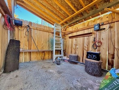 Two adjacent 1.5+ acre lots each with garden sites and solid - photo 43