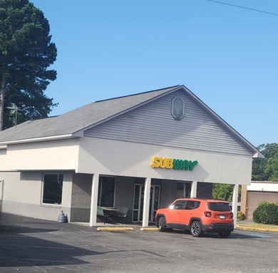 Downtown Heber Springs priced at appraised value with Tenant in - photo 2