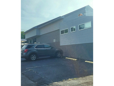 Downtown Heber Springs priced at appraised value with Tenant in - photo 3