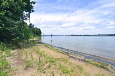 PRIME Lake Fork Waterfront Lot has .815 deeded acre + Leaseback - photo 13