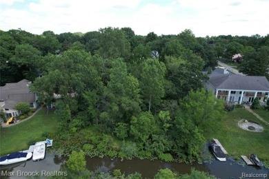 (private lake, pond, creek) Lot For Sale in West Bloomfield Michigan