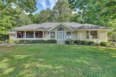 Beautiful Contemporary open floorplan @2,000 finished sq ft - photo 1