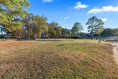 Cozy lake cottage on 3.4 acres with nearly 200 ft of waterfront - photo 12