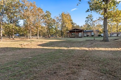 Cozy lake cottage on 3.4 acres with nearly 200 ft of waterfront - photo 14