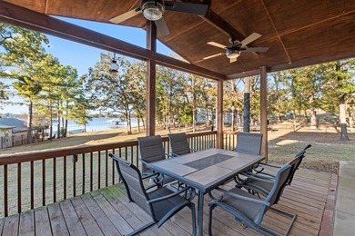 Cozy lake cottage on 3.4 acres with nearly 200 ft of waterfront - photo 16