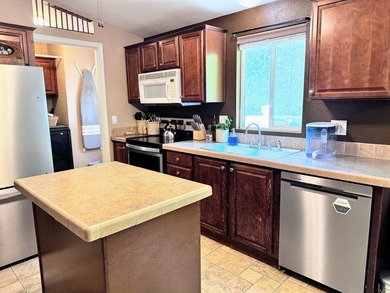 This is a 3 bedroom 2 full bath manufactured home on land - photo 19