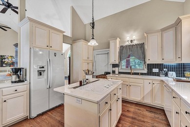 Beautiful Contemporary open floorplan @2,000 finished sq ft - photo 10