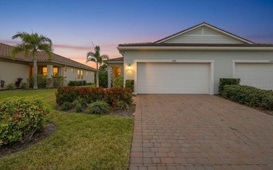 HOUSE IS NOW VACANT! Motivated seller.  This Villa has it all! - photo 45