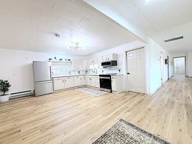 Completely updated sprawling 4 bedroom 2 bath ranch in the - photo 10