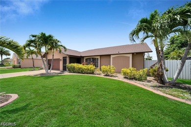 Welcome to Your Suburban Paradise, a beautifully remodeled - photo 2