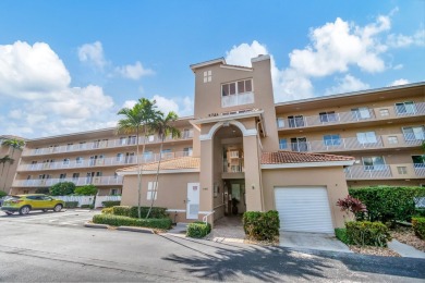 (private lake, pond, creek) Condo For Sale in Boynton Beach Florida