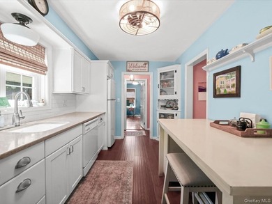 Immaculately maintained and full of timeless charm, this lovely - photo 10