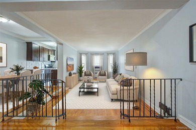 FOREST HILLS SOUTH Very sunny & spacious, 1 Bedroom / 1 Bathroom - photo 7