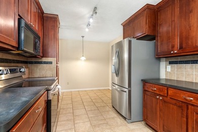 CALLING ALL INVESTORS!! This beautiful 3BR/3BA golf course home - photo 12