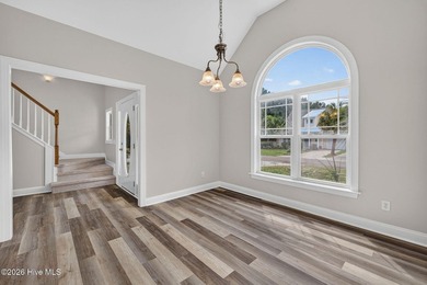 Welcome to this low-maintenance townhome in the desirable Forest - photo 14