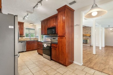 CALLING ALL INVESTORS!! This beautiful 3BR/3BA golf course home - photo 15