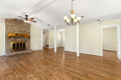 CALLING ALL INVESTORS!! This beautiful 3BR/3BA golf course home - photo 17