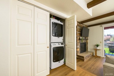 Welcome to your waterfront retreat in the coveted Tahoe Keys - photo 17