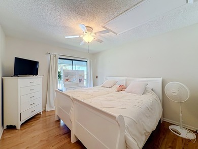 Perfect 2 bedroom 2 bath FURNISHED condo close to downtown - photo 23