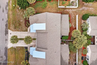 Welcome to this low-maintenance townhome in the desirable Forest - photo 50