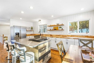 Big Carnelian Lake Home Sale Pending in Stillwater Minnesota