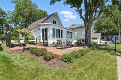 Lake Home For Sale in Leesburg, Indiana