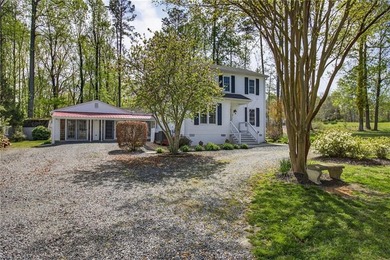 Discover effortless living in Urbanna Creek Farms with this - photo 4