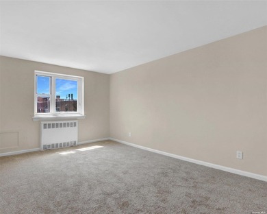 Beautiful co-op style apartment full renovated with new kitchen - photo 15